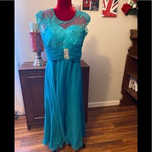 Women’s lace party gown fashion style evening dress/size S